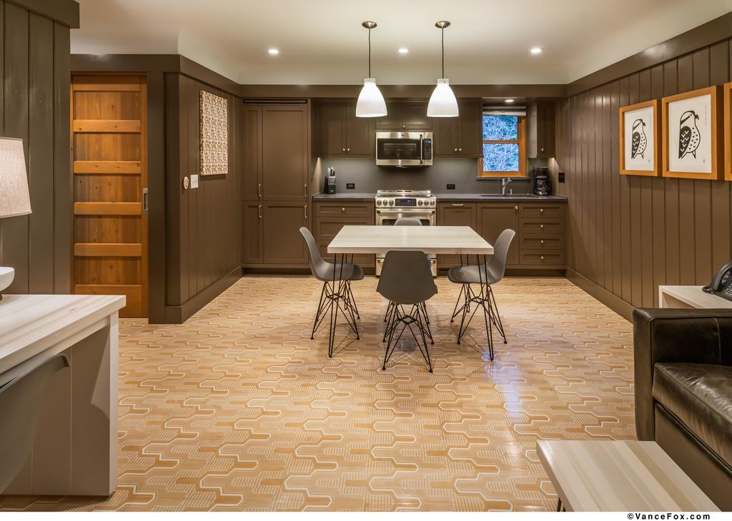 Cedar Crest Cottages Homewood Ruang foto