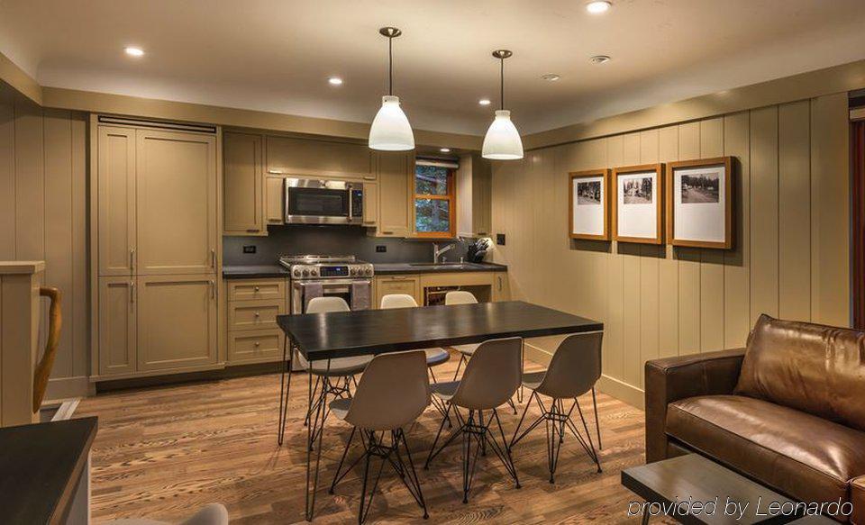 Cedar Crest Cottages Homewood Bagian luar foto