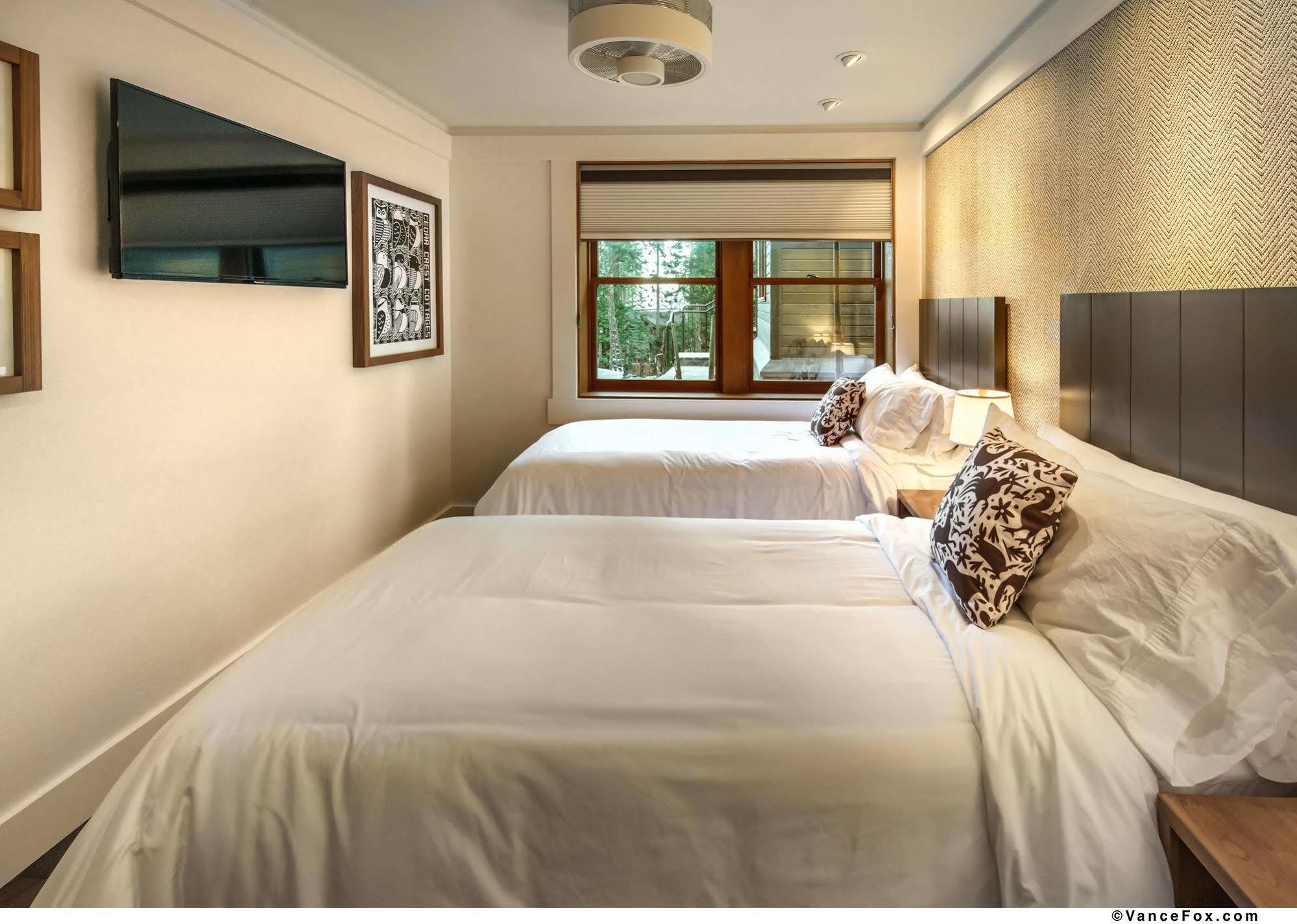 Cedar Crest Cottages Homewood Bagian luar foto