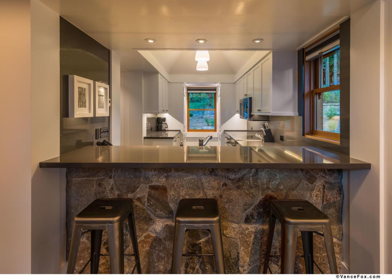 Cedar Crest Cottages Homewood Ruang foto